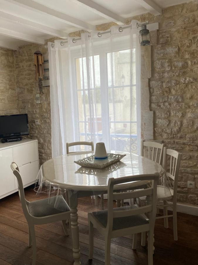 La Maison Bleue Port-en-Bessin-Huppain Esterno foto