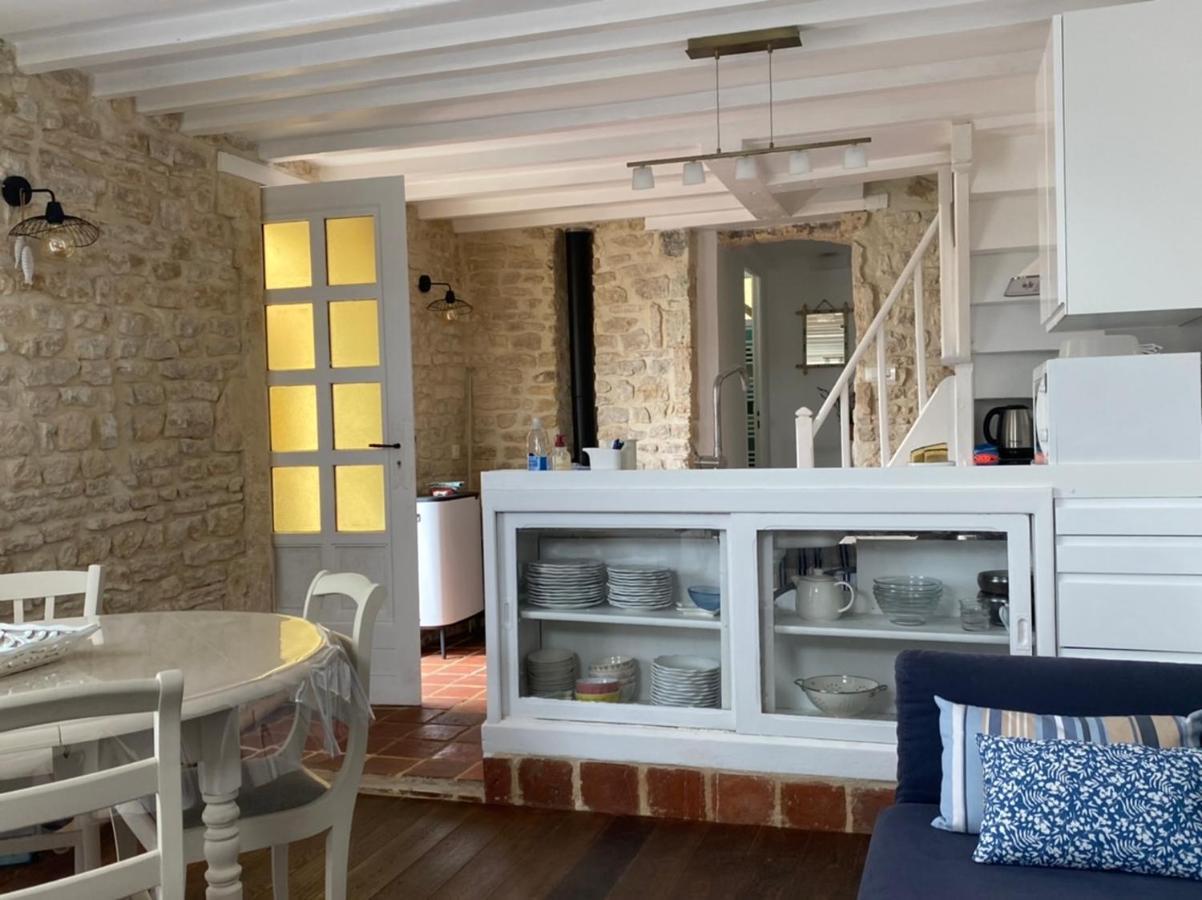 La Maison Bleue Port-en-Bessin-Huppain Esterno foto