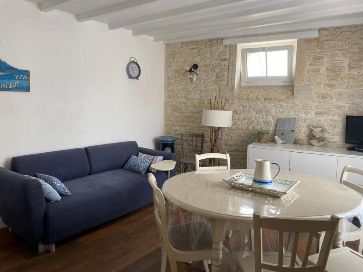 La Maison Bleue Port-en-Bessin-Huppain Esterno foto