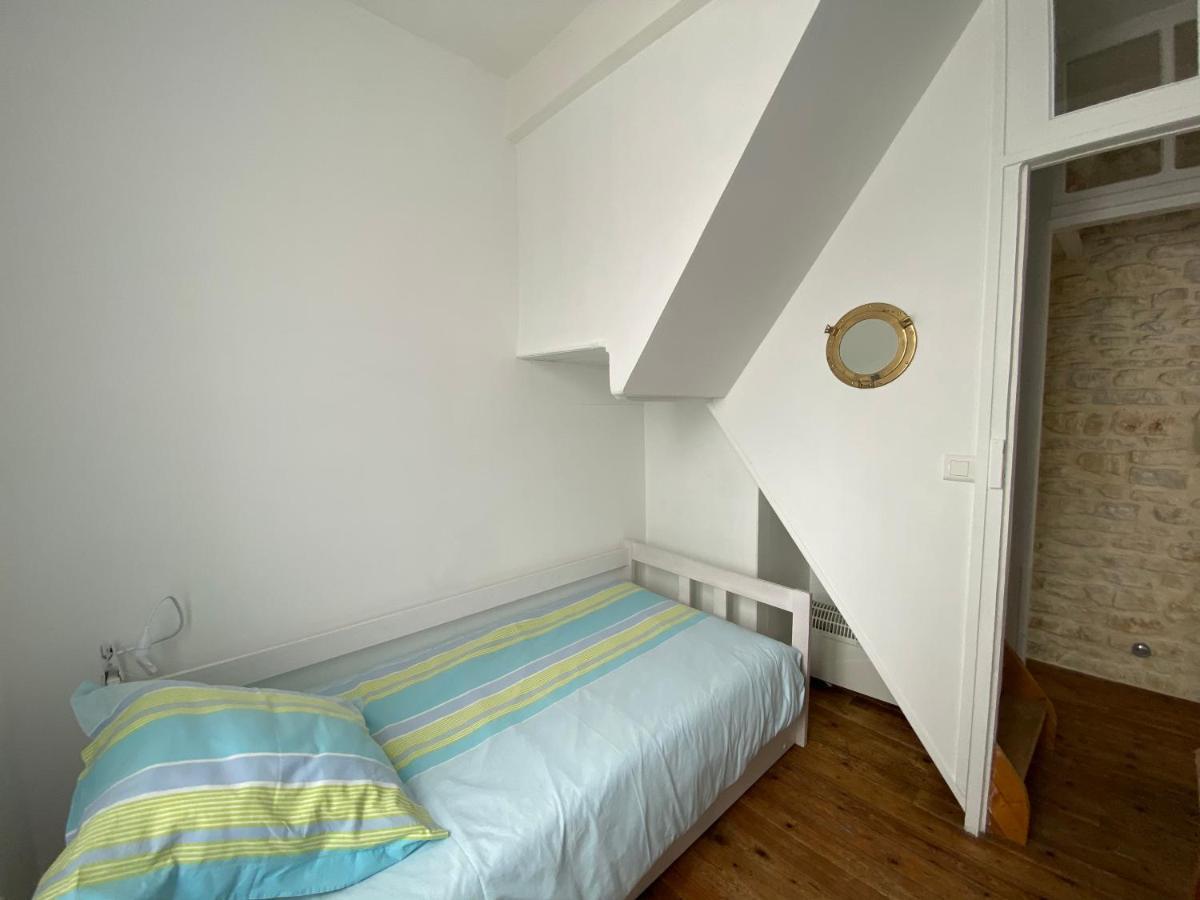 La Maison Bleue Port-en-Bessin-Huppain Esterno foto